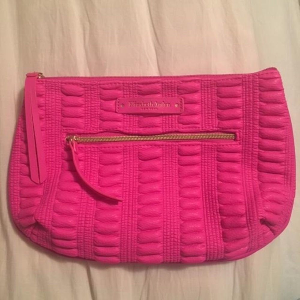 Elizabeth Arden Hot Pink Makeup Bag. Brand New!